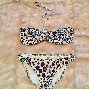 Like New Victoria’s Secret bikini top & bottom